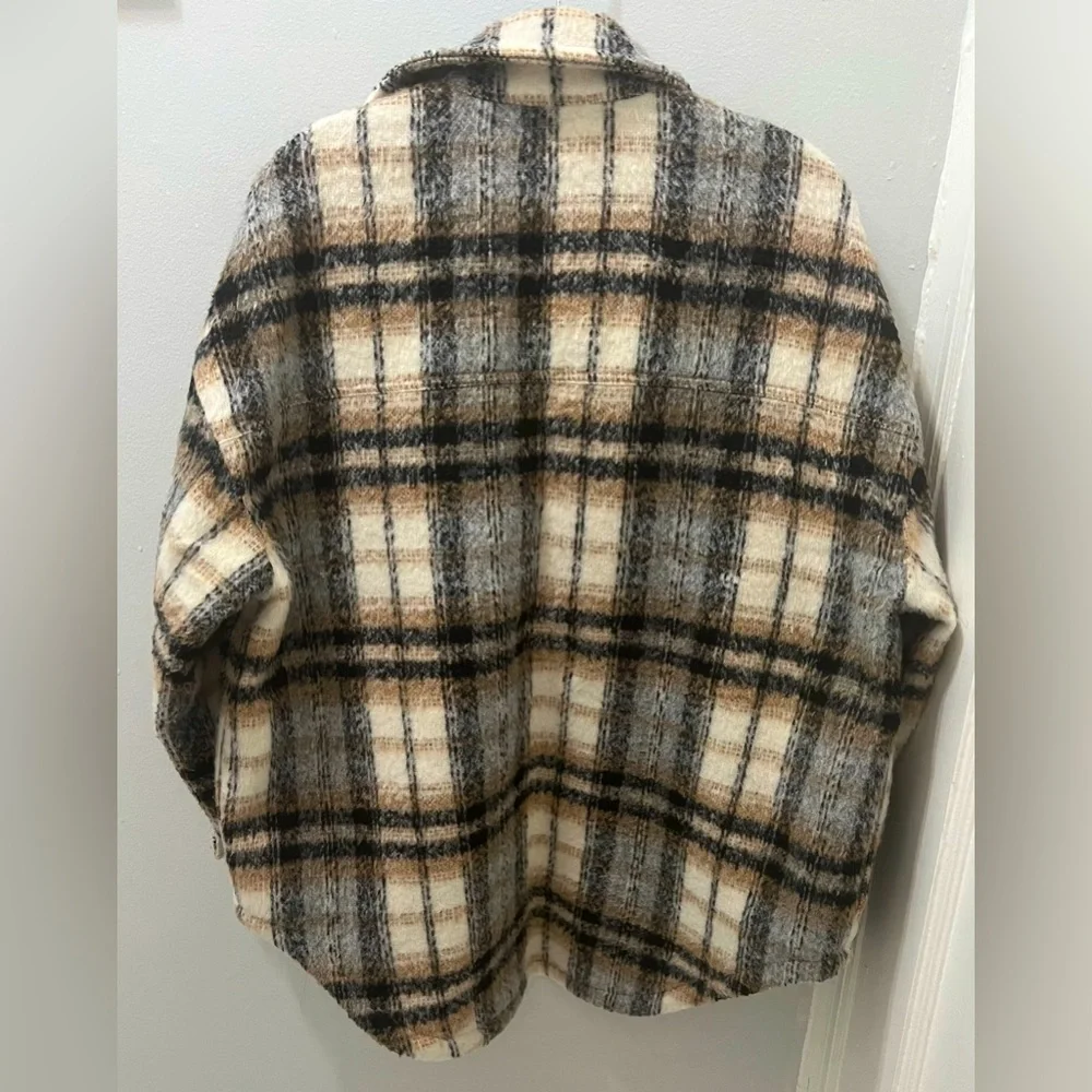 Good American Plaid Oversized Thick Wool Shacket - Picture 5 of 11